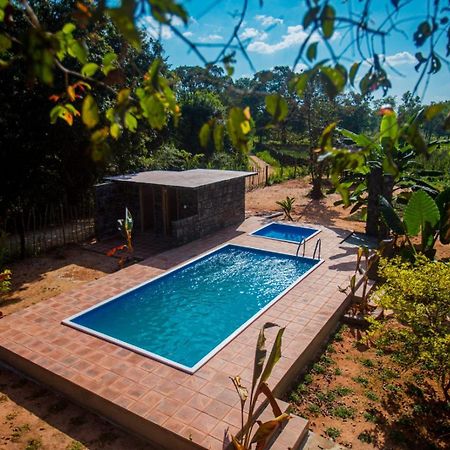 Jungle Hut Resort 锡吉里亚 外观 照片